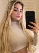 Sexy blonde Brazilian escort in London 