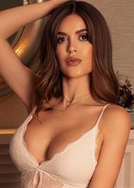 english london escorts busty elite girl GFE EMILY